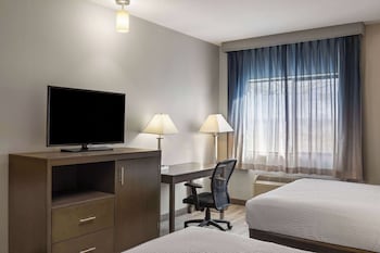 Room, 2 Queen Beds, Accessible, Non Smoking (Mobility, Bathtub)