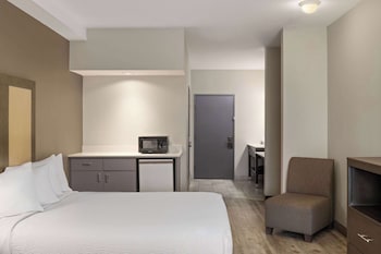 Room, 2 Queen Beds, Accessible, Non Smoking (Mobility, Bathtub)