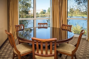 Suite, 1 King Bed, Balcony, Lake View