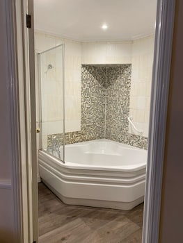 Quadruple Room, Ensuite (up to 4 people)