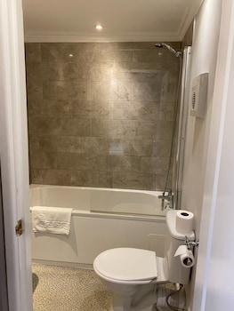 Standard Twin Room, Ensuite
