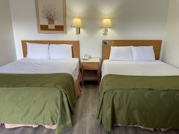 Standard Room, 2 Queen Beds, Non Smoking