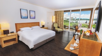 Room, 1 King Bed, Ocean View