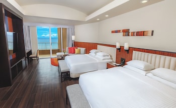 Suite, 2 Queen Beds (Regency)
