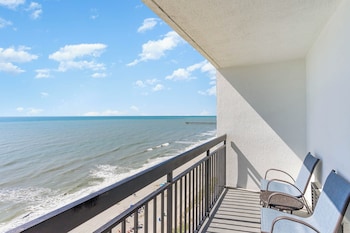 Oceanfront Room King Bed with Balcony