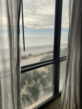Oceanfront King Suite
