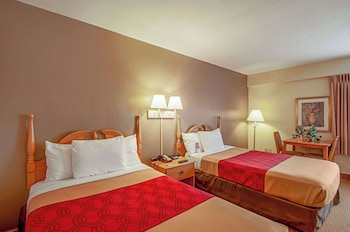 Standard Room, 2 Double Beds, Non Smoking