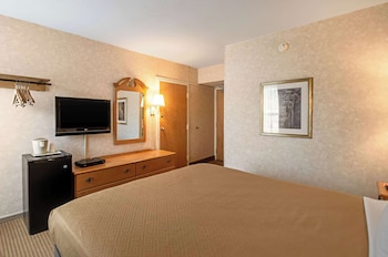 Room, 1 King Bed, Accessible, Non Smoking
