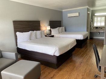 Standard Room, 2 Queen Beds