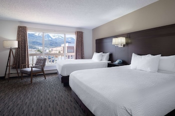 Room, 2 Queen Beds, Non Smoking (Lower Flow)