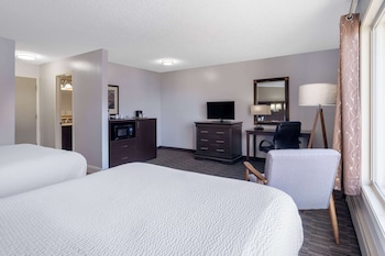 Room, 2 Queen Beds, Non Smoking (Lower Flow)