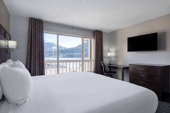 Room, 1 King Bed, Non Smoking (Water View)