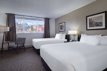 Room, 2 Queen Beds, Non Smoking (Lower Flow)
