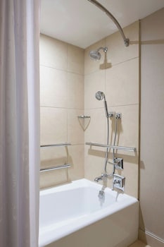 Traditional Room, 1 King Bed