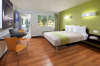 Standard Room, 1 King Bed, Smoking