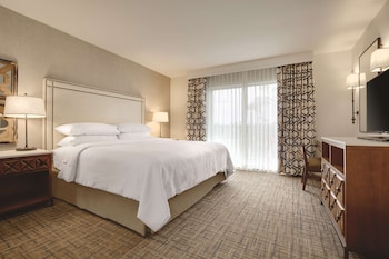 Premium Suite, 1 King Bed, Accessible (Hearing)