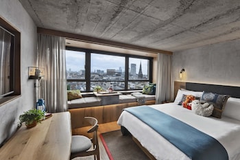 Room, 1 King Bed (Fort)