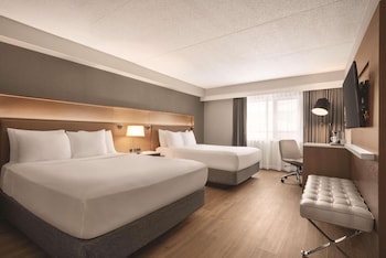 Room, 2 Queen Beds, Non Smoking