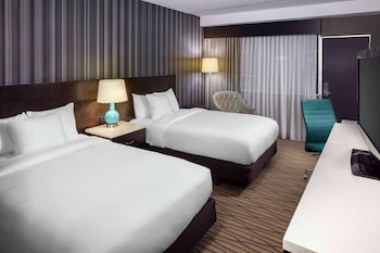 Room, 2 Double Beds, Non Smoking (Poolside)