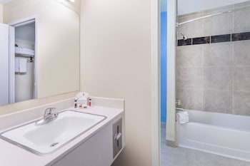 Executive Suite, 1 King Bed, Non Smoking