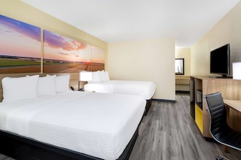 Room, 2 Queen Beds, Non Smoking