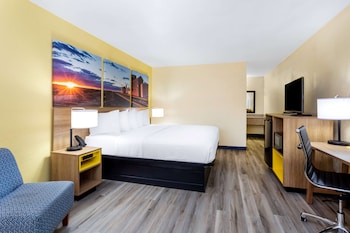 Room, 1 King Bed, Non Smoking