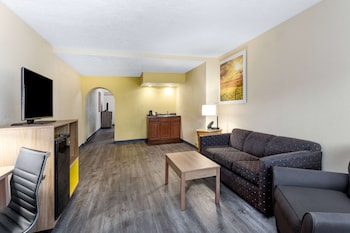 Deluxe Suite, 1 King Bed, Non Smoking