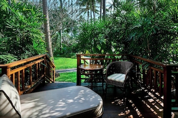 Deluxe Room, 2 Twin Beds, Non Smoking, Garden View (Balcony)