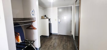 Standard Room, 2 Queen Beds, Non Smoking (Accessible)