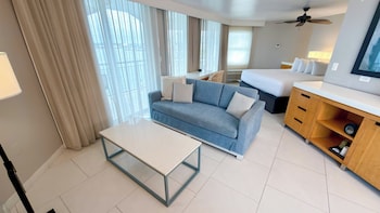 Premium Room, 1 King Bed