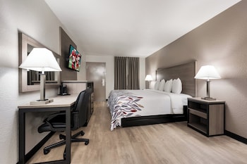 Superior Room, 1 King Bed, Non Smoking (Renovated)