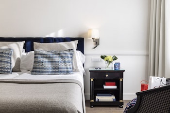 Club Room, 1 Double or 2 Twin Beds