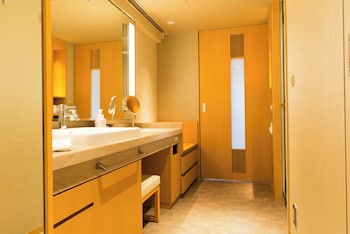 Premium Twin Room, Non Smoking (EN, East, 42㎡)