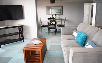 Suite, Terrace, Ocean View (2-Bed/1-Bath Suite), Stair Access Only