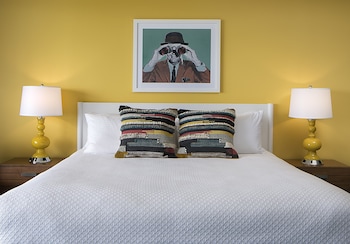 Ocean View King + Queen Room