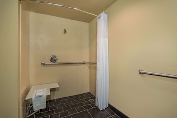 Room, 1 King Bed, Accessible, Non Smoking (Hearing Impaired)