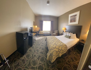 Standard Room, 1 King Bed