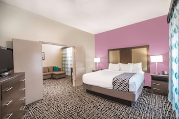 1 king bed and 1 sofa bed suite, Non-Smoking