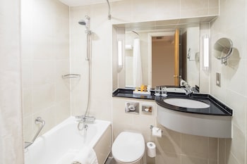 Premium Room, 1 Queen Bed, Club Lounge Access