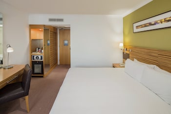 Standard Room, 1 King Bed (Super King)