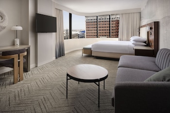 Room, 1 King Bed, City View