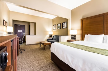 Suite, 1 King Bed, Non Smoking