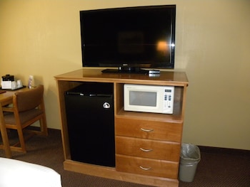 Suite, Multiple Beds (Triple Queen)