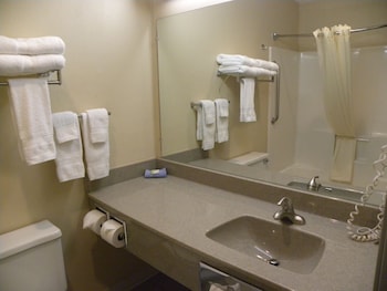 Suite, Multiple Beds (Triple Queen)