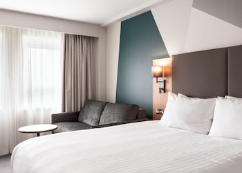 Standard Room, 1 King Bed (Super with Double Sofa)