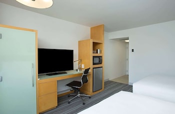Suite, 1 Bedroom, Non Smoking (with Soaker Tub)