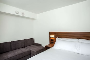 Suite, 1 Bedroom, Non Smoking (with Soaker Tub)