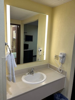 Room, 2 Queen Beds, Non Smoking
