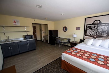 Family Suite, 1 King Bed, 1 Bunk Bed, Non Smoking