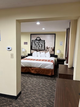 Family Suite, 1 King Bed, 1 Bunk Bed, Non Smoking